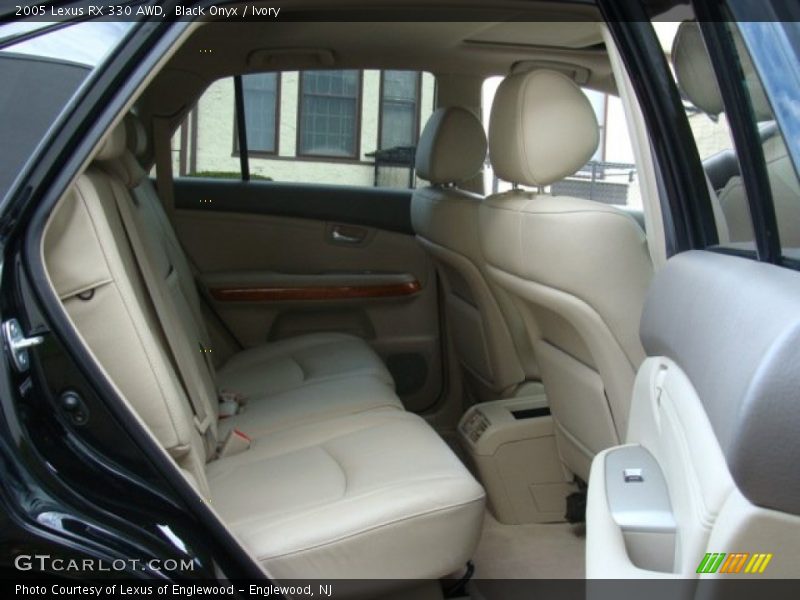 Black Onyx / Ivory 2005 Lexus RX 330 AWD