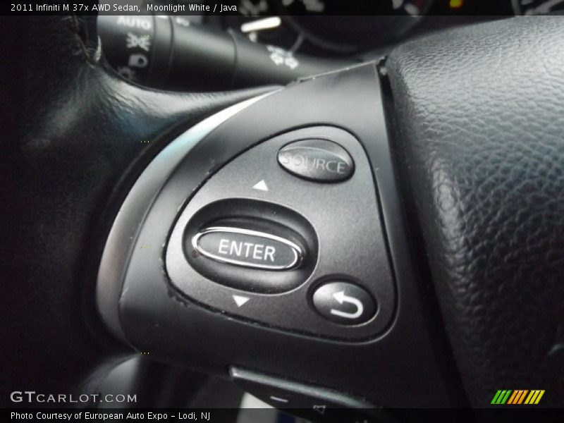 Moonlight White / Java 2011 Infiniti M 37x AWD Sedan