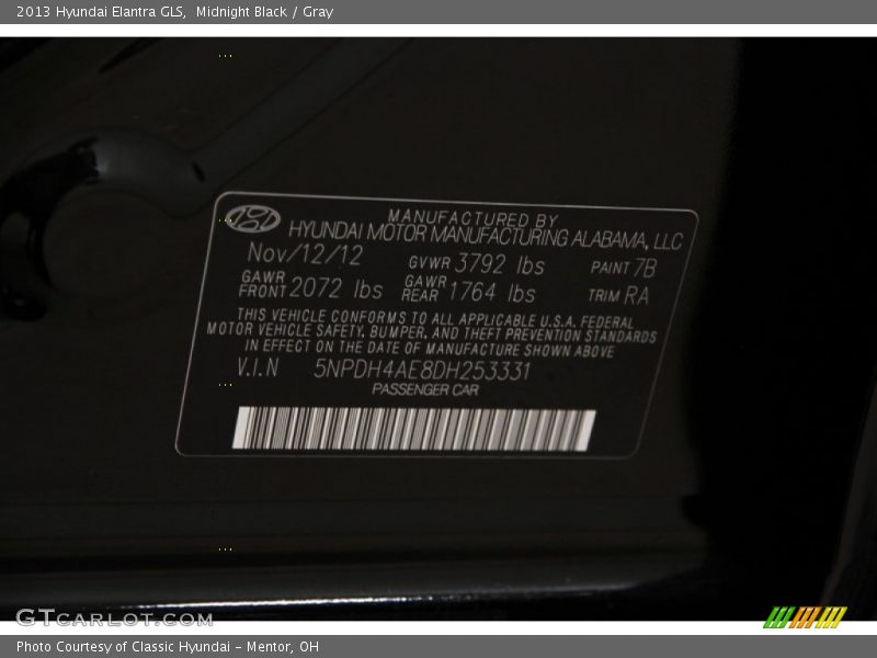 Midnight Black / Gray 2013 Hyundai Elantra GLS