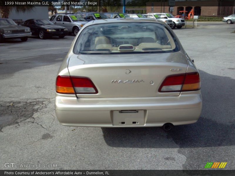 Sunlit Sand Metallic / Beige 1999 Nissan Maxima GLE