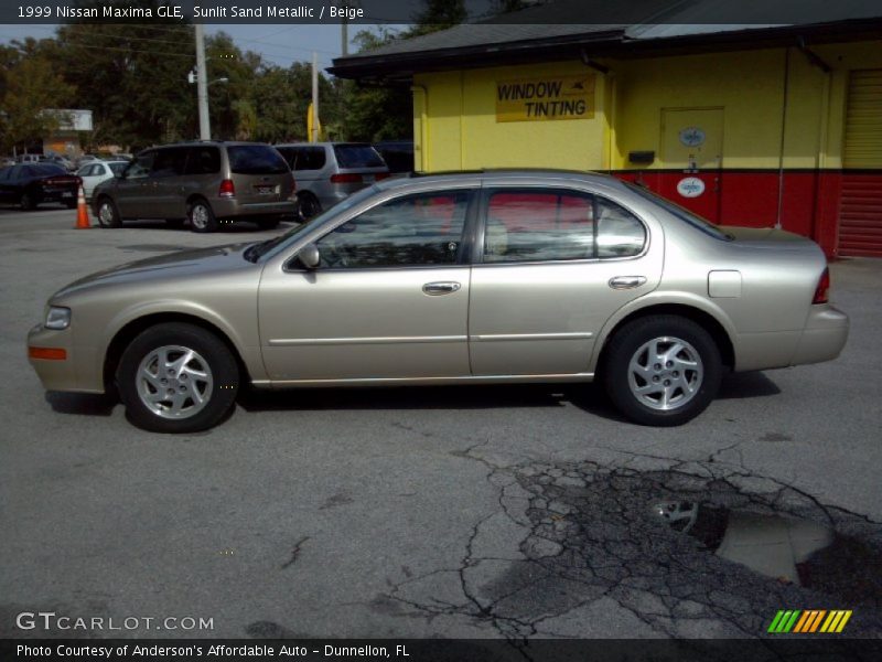 Sunlit Sand Metallic / Beige 1999 Nissan Maxima GLE