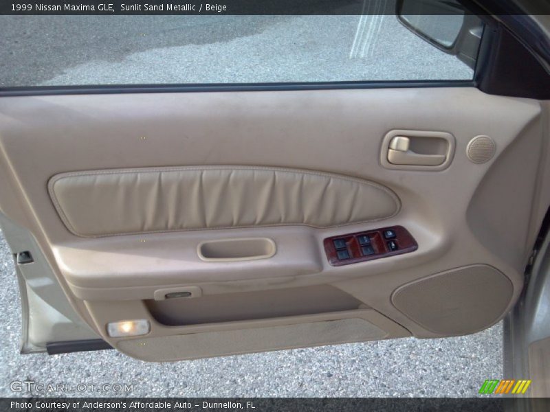 Sunlit Sand Metallic / Beige 1999 Nissan Maxima GLE