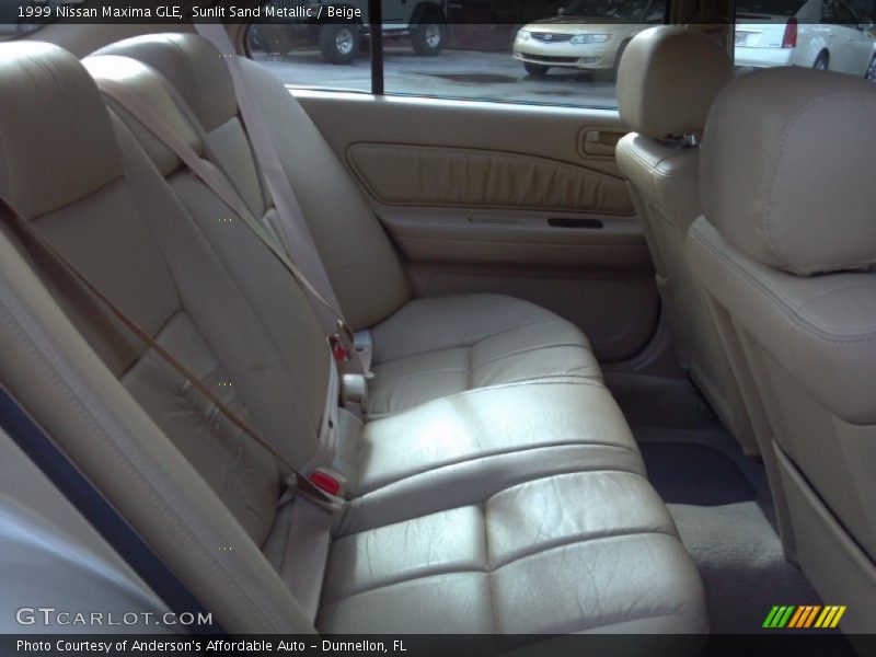 Sunlit Sand Metallic / Beige 1999 Nissan Maxima GLE
