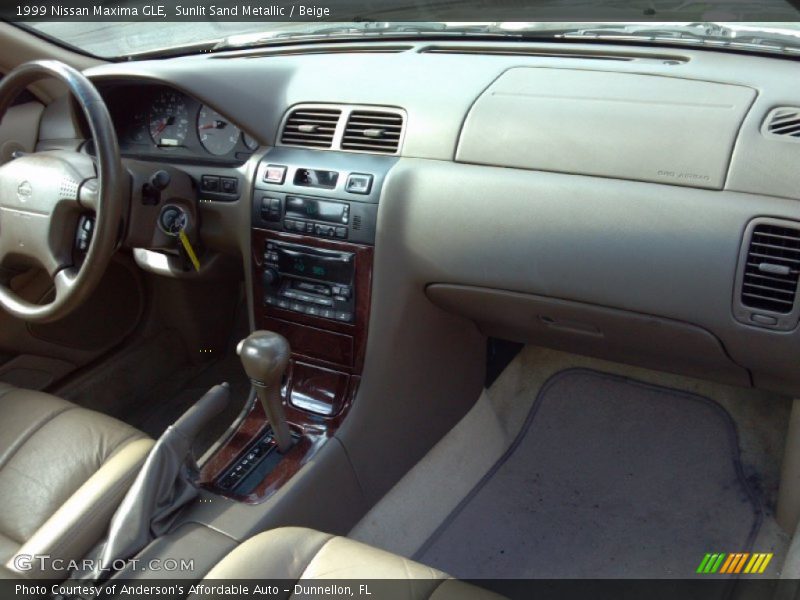 Sunlit Sand Metallic / Beige 1999 Nissan Maxima GLE