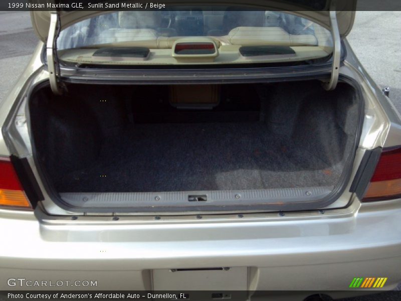  1999 Maxima GLE Trunk