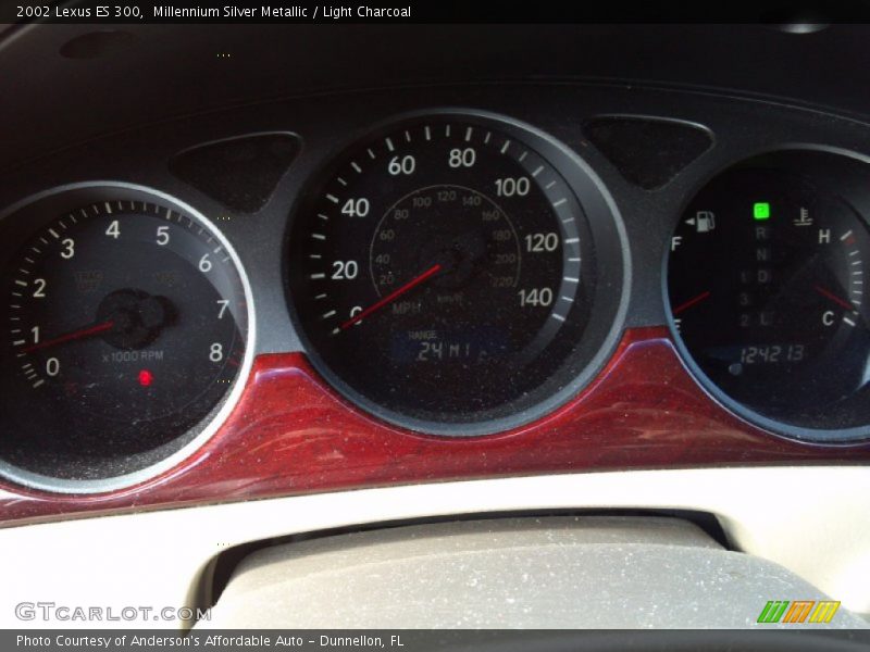 Millennium Silver Metallic / Light Charcoal 2002 Lexus ES 300