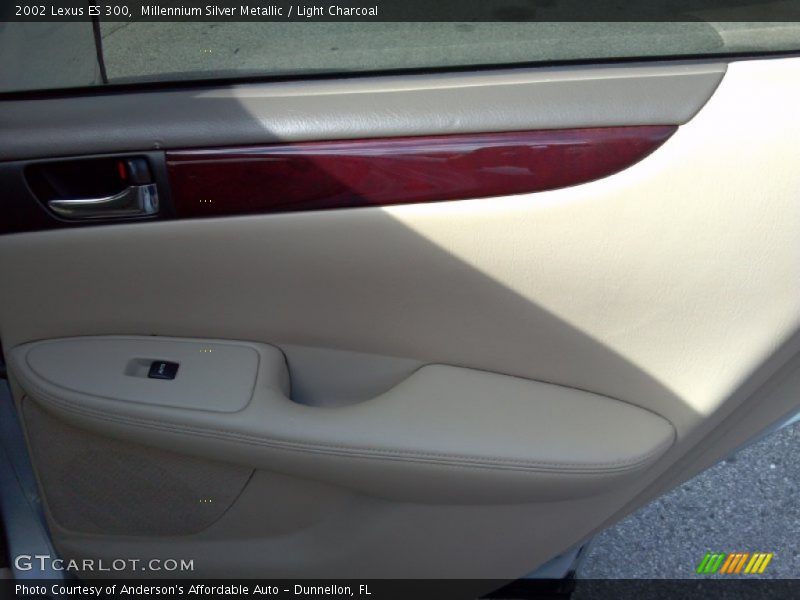 Millennium Silver Metallic / Light Charcoal 2002 Lexus ES 300