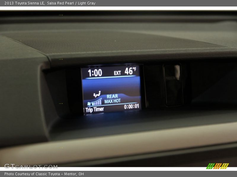 Salsa Red Pearl / Light Gray 2013 Toyota Sienna LE