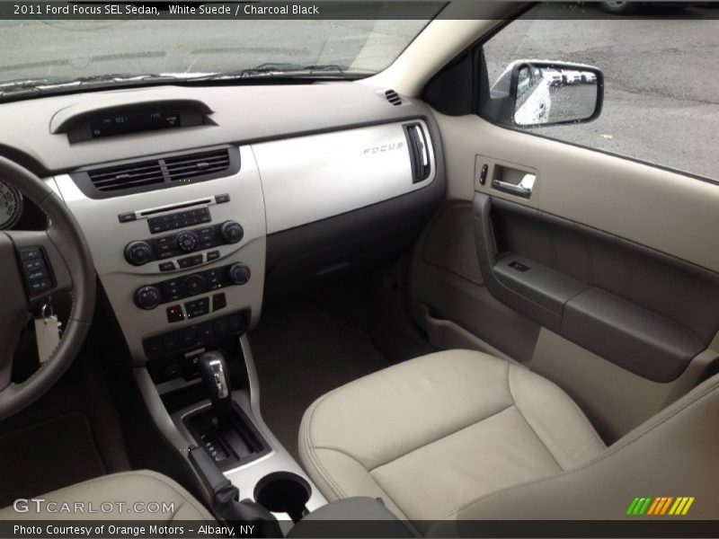 White Suede / Charcoal Black 2011 Ford Focus SEL Sedan