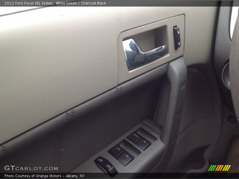 White Suede / Charcoal Black 2011 Ford Focus SEL Sedan