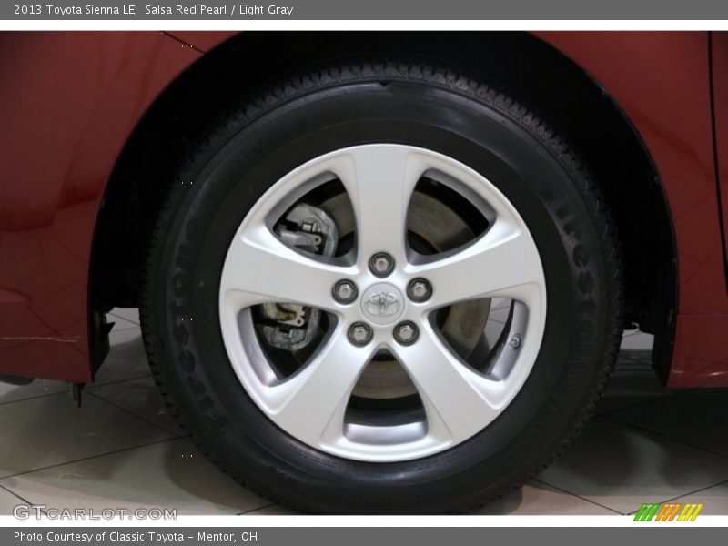Salsa Red Pearl / Light Gray 2013 Toyota Sienna LE