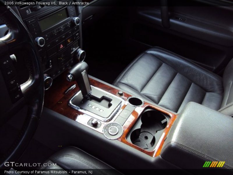 Black / Anthracite 2006 Volkswagen Touareg V6