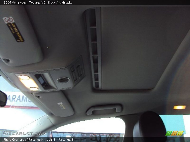 Black / Anthracite 2006 Volkswagen Touareg V6
