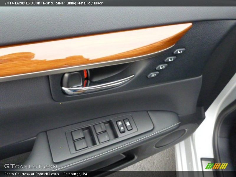 Controls of 2014 ES 300h Hybrid