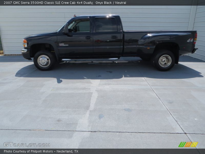Onyx Black / Neutral 2007 GMC Sierra 3500HD Classic SLE Crew Cab 4x4 Dually