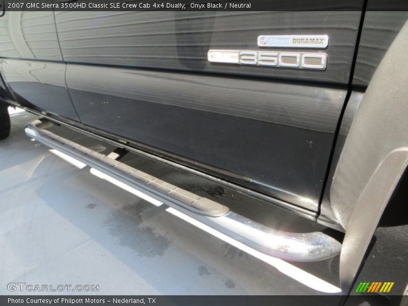 Onyx Black / Neutral 2007 GMC Sierra 3500HD Classic SLE Crew Cab 4x4 Dually