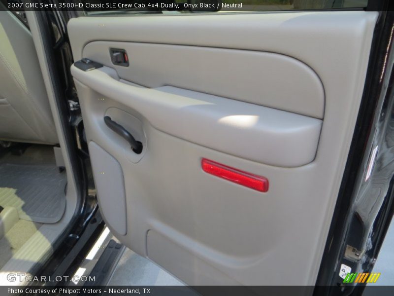 Onyx Black / Neutral 2007 GMC Sierra 3500HD Classic SLE Crew Cab 4x4 Dually