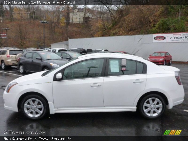 Aspen White / Charcoal 2010 Nissan Sentra 2.0 SR