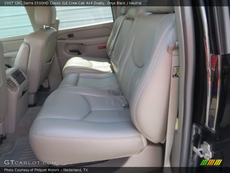 Onyx Black / Neutral 2007 GMC Sierra 3500HD Classic SLE Crew Cab 4x4 Dually