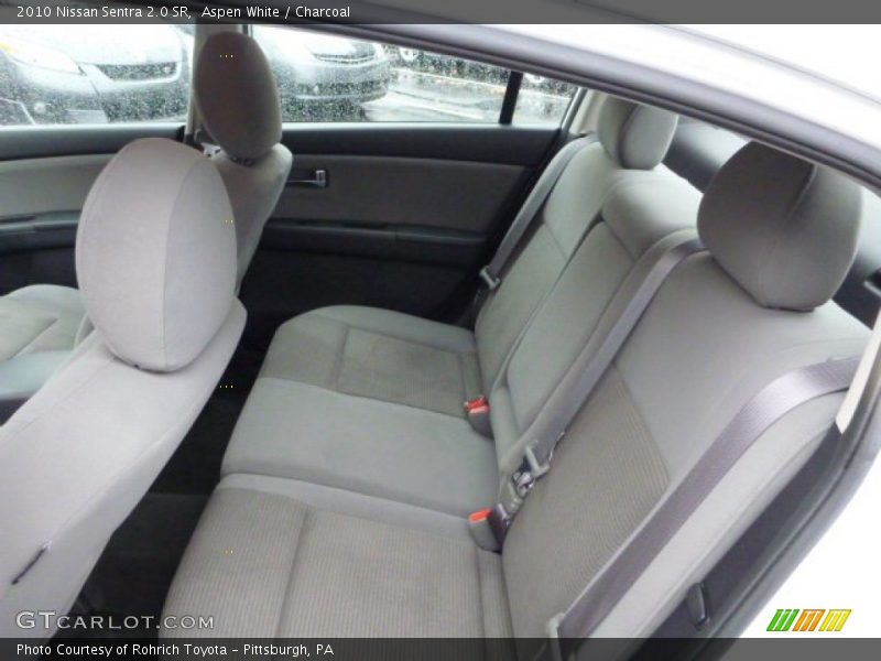 Aspen White / Charcoal 2010 Nissan Sentra 2.0 SR
