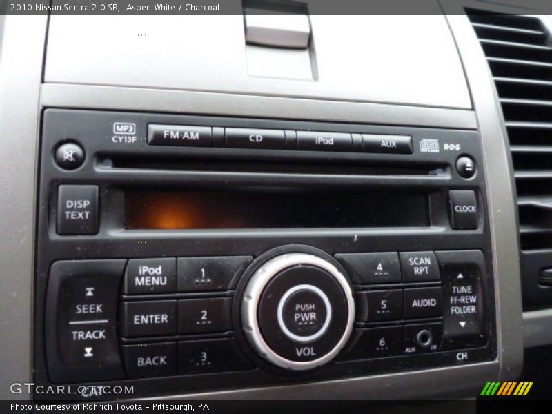Aspen White / Charcoal 2010 Nissan Sentra 2.0 SR