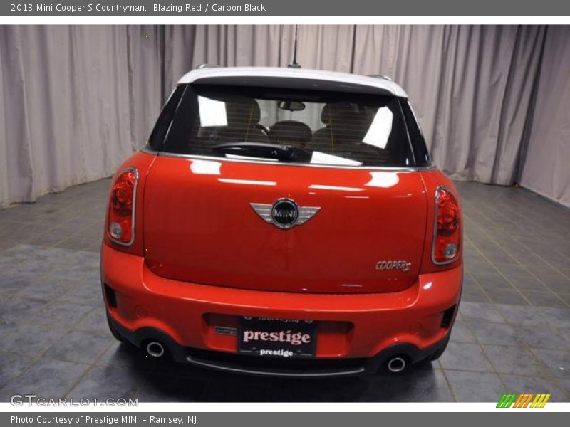 Blazing Red / Carbon Black 2013 Mini Cooper S Countryman