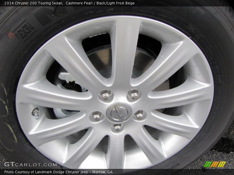 Cashmere Pearl / Black/Light Frost Beige 2014 Chrysler 200 Touring Sedan