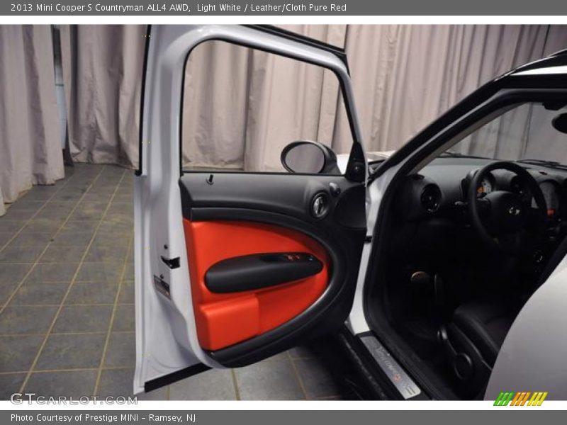 Light White / Leather/Cloth Pure Red 2013 Mini Cooper S Countryman ALL4 AWD