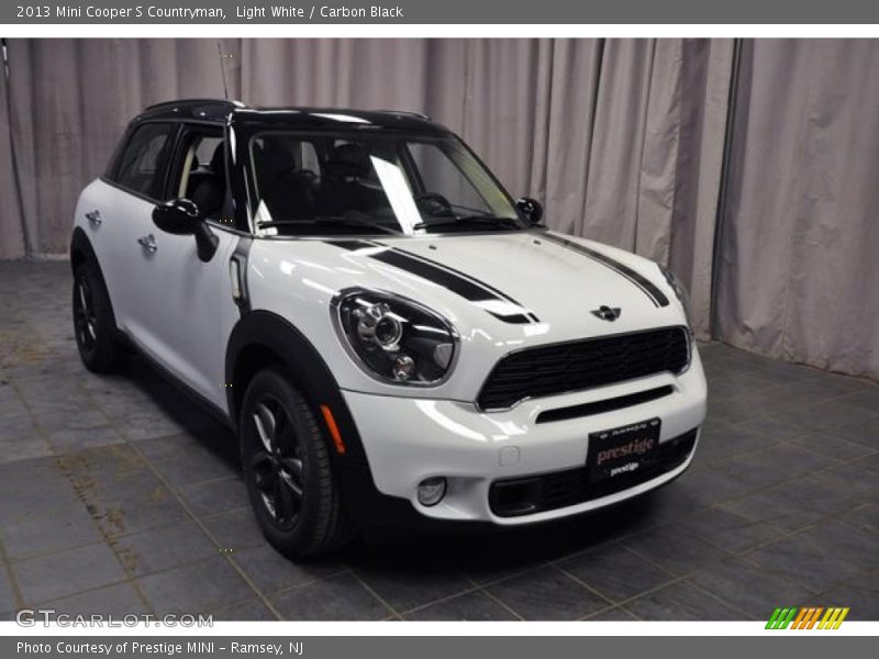 Light White / Carbon Black 2013 Mini Cooper S Countryman