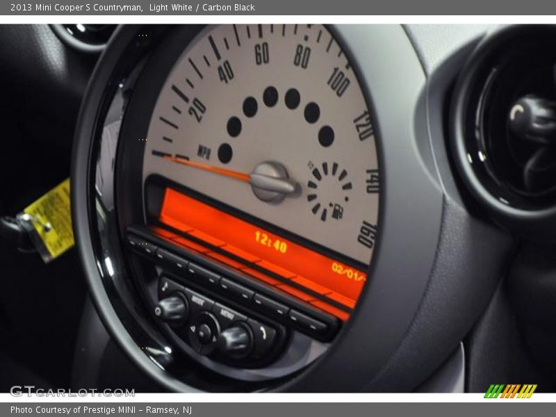 Light White / Carbon Black 2013 Mini Cooper S Countryman