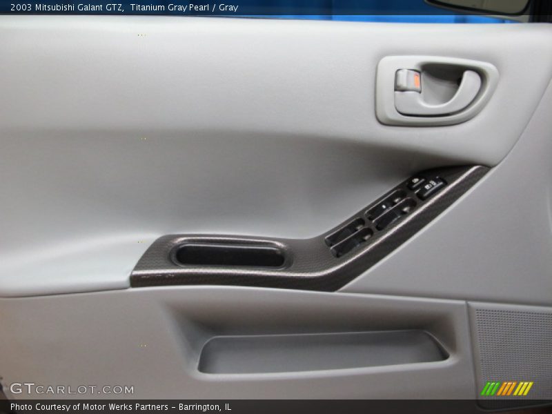 Titanium Gray Pearl / Gray 2003 Mitsubishi Galant GTZ