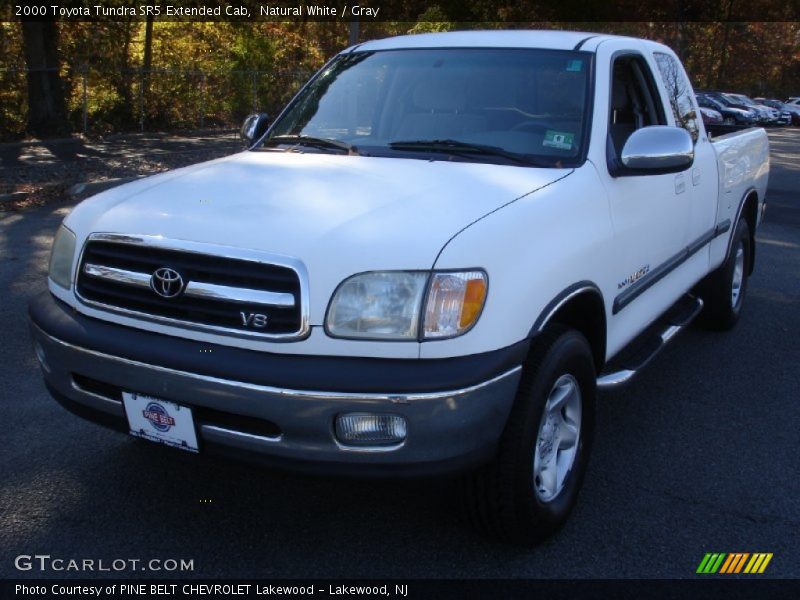 Natural White / Gray 2000 Toyota Tundra SR5 Extended Cab