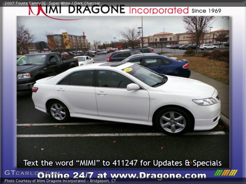 Super White / Dark Charcoal 2007 Toyota Camry SE