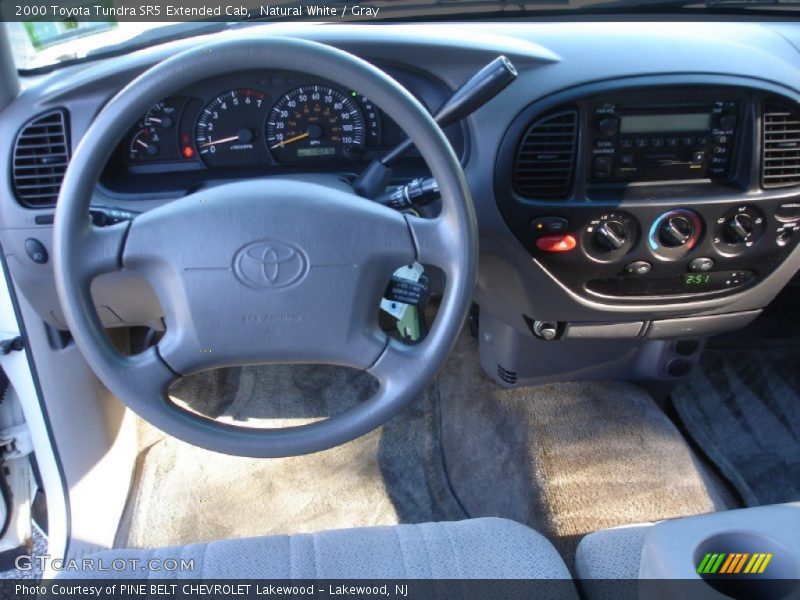 Natural White / Gray 2000 Toyota Tundra SR5 Extended Cab