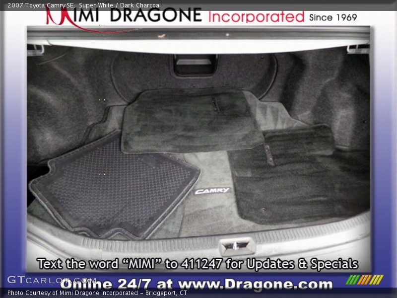 Super White / Dark Charcoal 2007 Toyota Camry SE