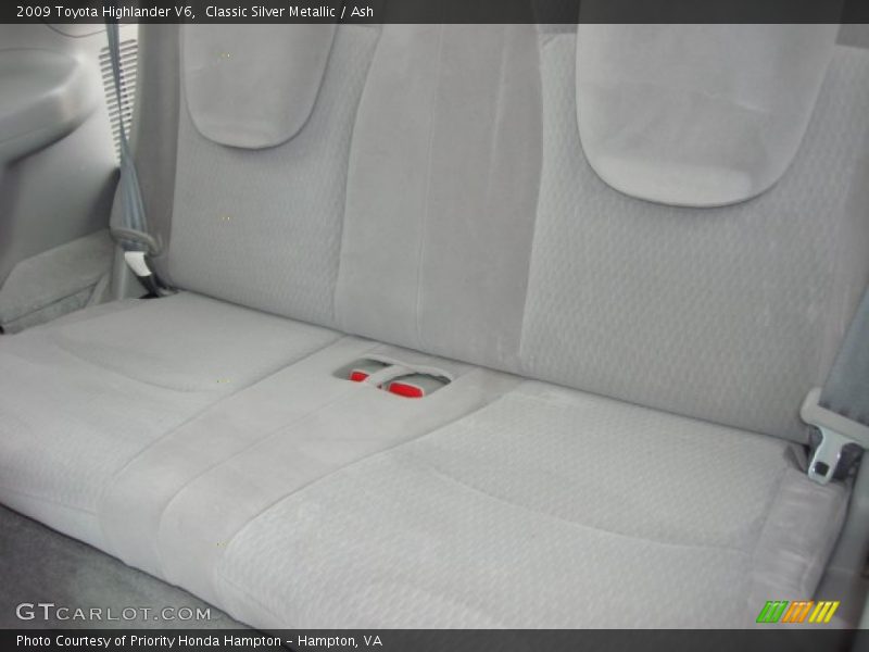 Classic Silver Metallic / Ash 2009 Toyota Highlander V6