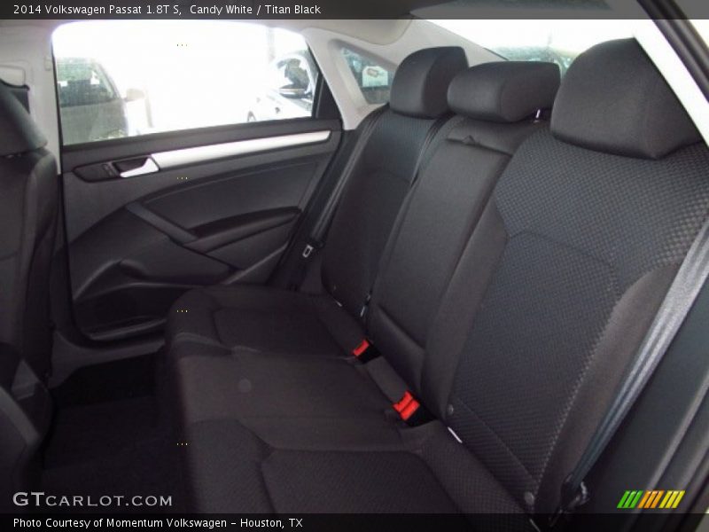 Candy White / Titan Black 2014 Volkswagen Passat 1.8T S