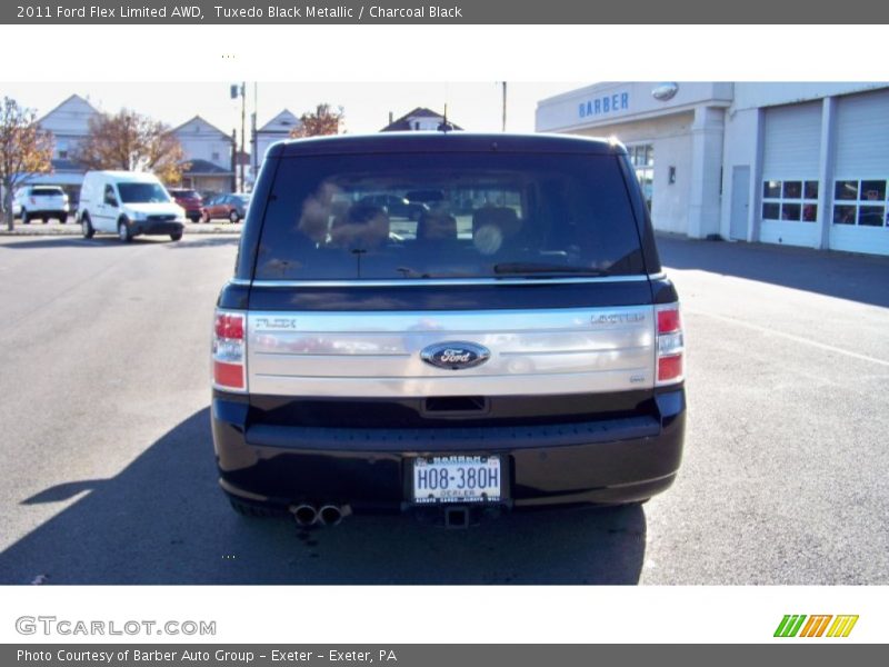 Tuxedo Black Metallic / Charcoal Black 2011 Ford Flex Limited AWD