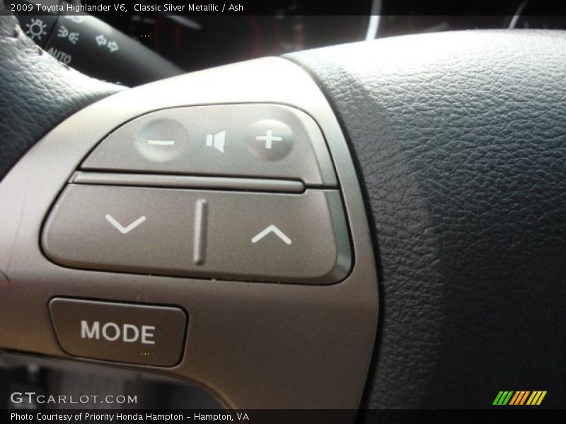 Classic Silver Metallic / Ash 2009 Toyota Highlander V6