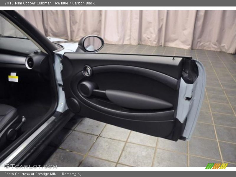 Ice Blue / Carbon Black 2013 Mini Cooper Clubman