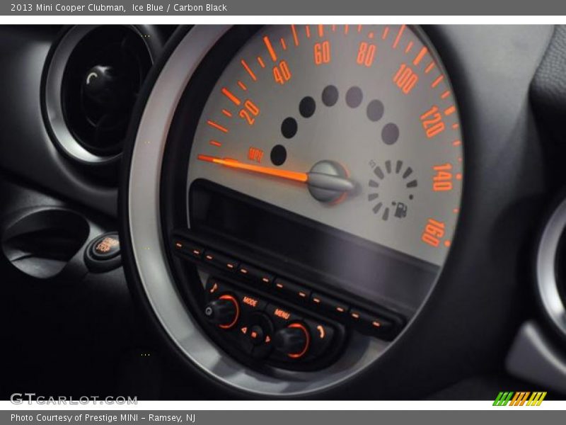 Ice Blue / Carbon Black 2013 Mini Cooper Clubman