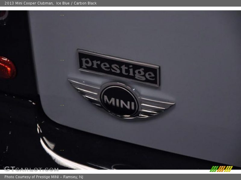 Ice Blue / Carbon Black 2013 Mini Cooper Clubman
