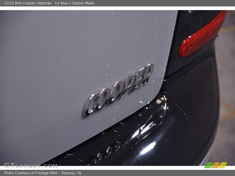 Ice Blue / Carbon Black 2013 Mini Cooper Clubman