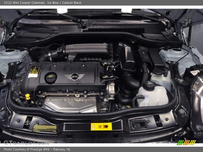 Ice Blue / Carbon Black 2013 Mini Cooper Clubman