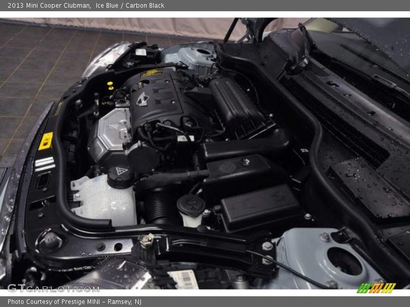 Ice Blue / Carbon Black 2013 Mini Cooper Clubman