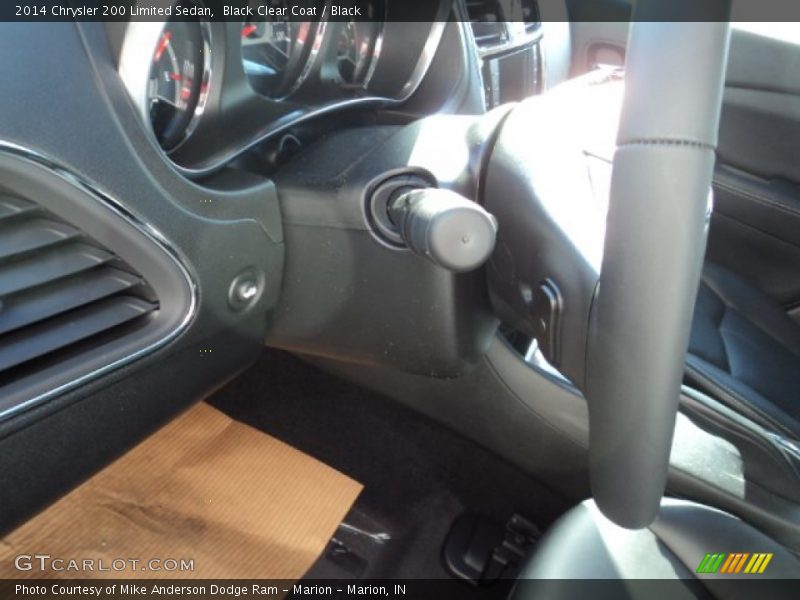 Black Clear Coat / Black 2014 Chrysler 200 Limited Sedan