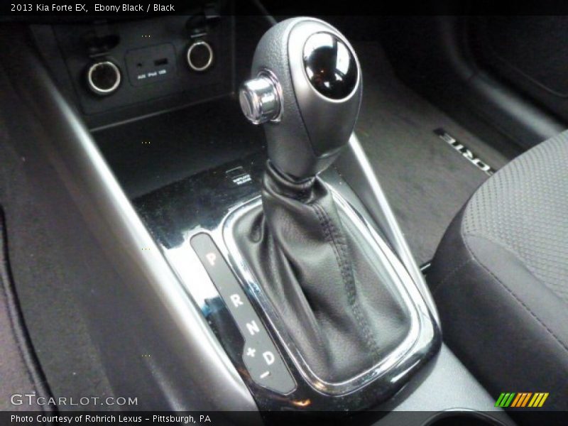 Ebony Black / Black 2013 Kia Forte EX