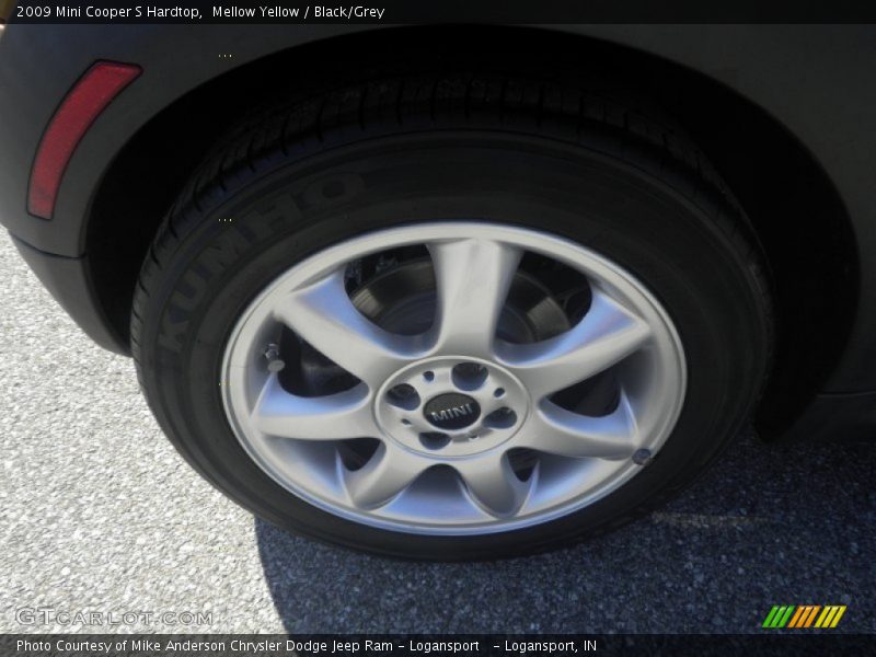 Mellow Yellow / Black/Grey 2009 Mini Cooper S Hardtop