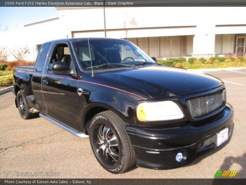 Front 3/4 View of 2000 F150 Harley Davidson Extended Cab