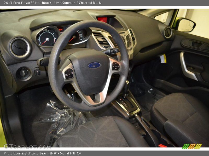 Lime Squeeze / Charcoal Black 2013 Ford Fiesta SE Hatchback